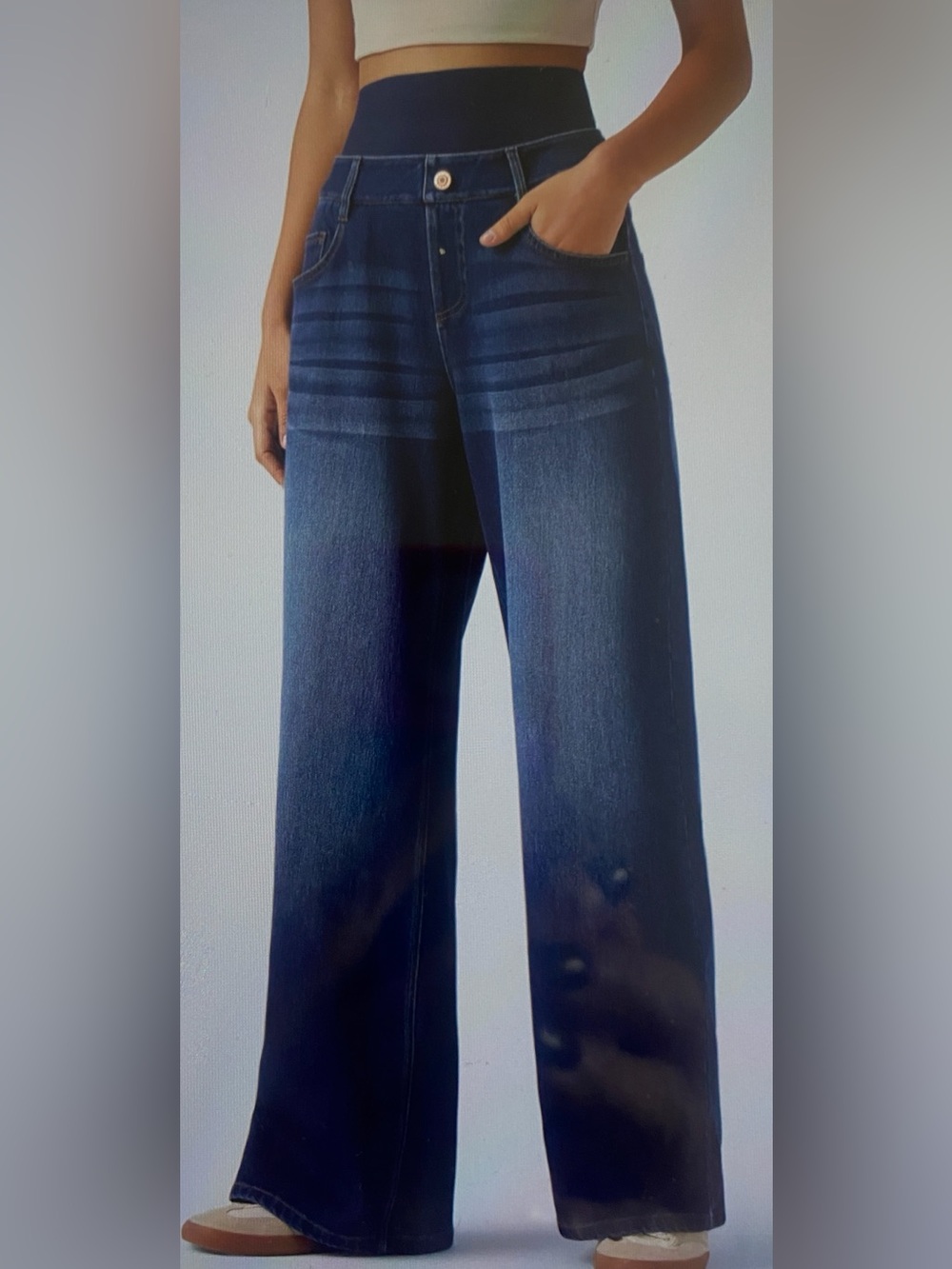 LARGE.  HALARA FLEX TUMMY CONTROL WIDE LEG SLENDERIZING JEANS